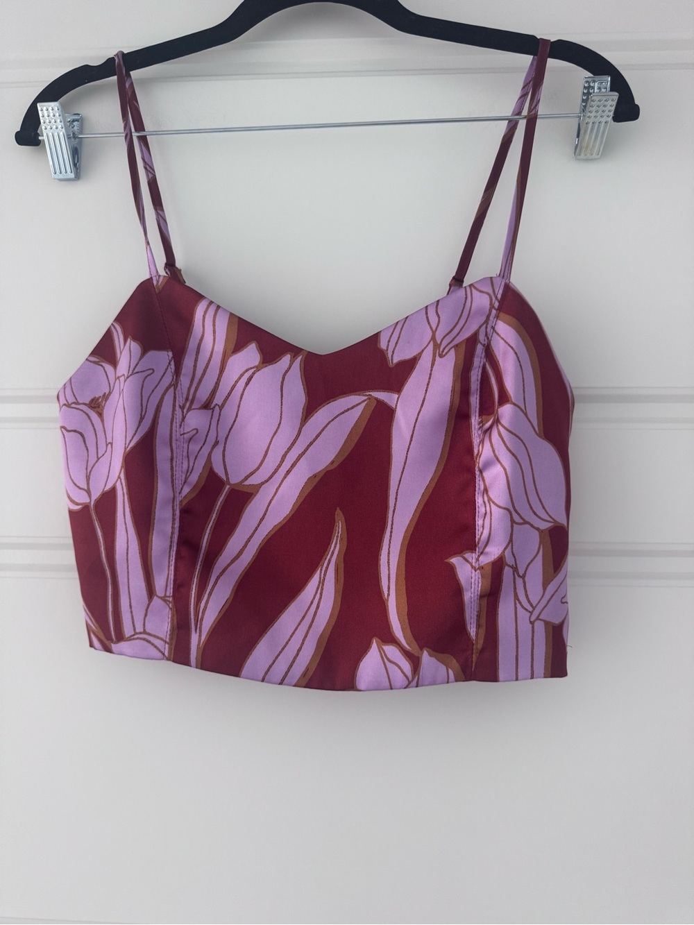 Floral House of Harlow Spaghetti Strap Crop Top in Burgundy and Lilac
